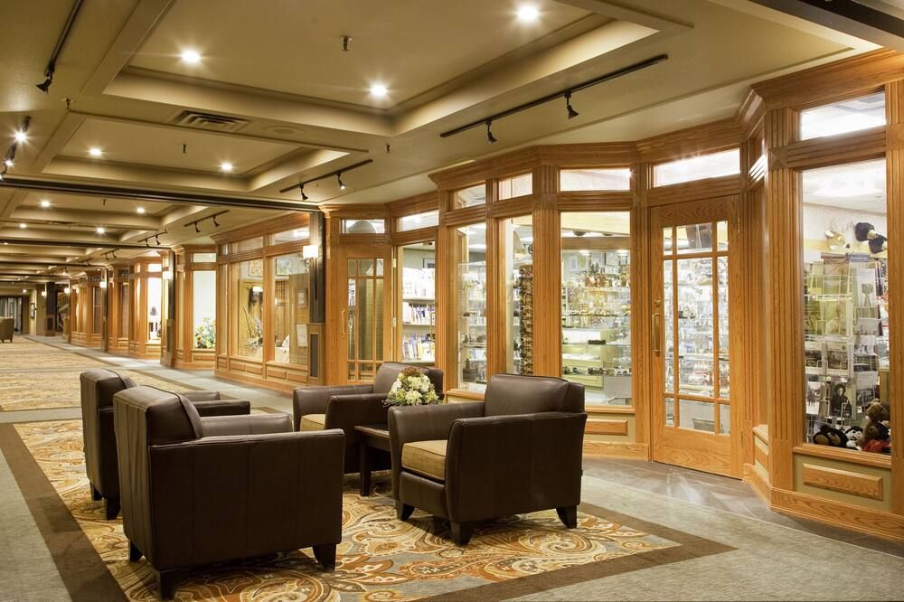 Banff Park Lodge - באנף - לובי