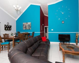 Casa Tianna Guest Apartments - Tumbridge - Sala de estar