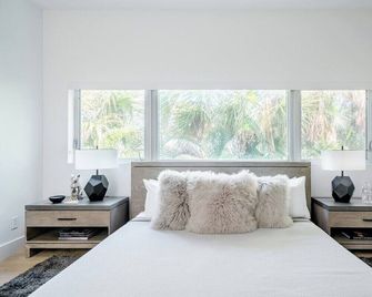Modern Poolside Oasis in the Heart of Delray Beach - Delray Beach - Habitación