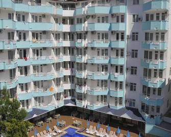 Bariscan Hotel - Mahmutlar - Gebouw