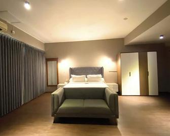 Hotel Golden Season - Samarinda - Slaapkamer