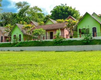 Hotel Vale Verde Penedo - Penedo - Building