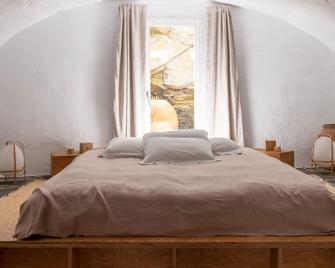 Marquina - Cadaques - Bedroom