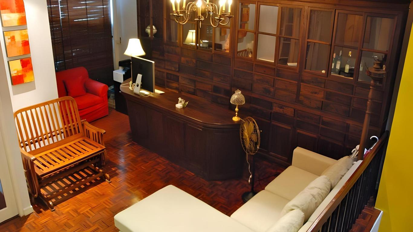 Cafe Ice Residences