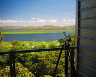Mister C - Hartbeespoort - Balcone