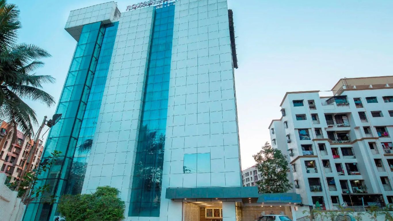 De Grandeur Hotel & Banquets