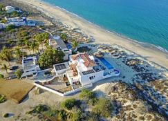 Villa Zachary - Los Frailes - Playa