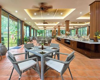 Famiana Green Villa - Complimentary Airport Shuttle - Phu Quoc - מסעדה