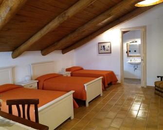 B&B Il Melograno - Tortorella - Bedroom
