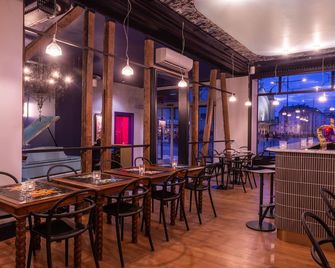 Labe Hôtel Tours Centre Gare - טור - מסעדה