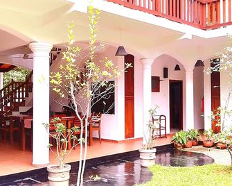 Unawatuna Nor Lanka Hotel - אונוואטונה