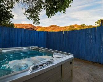 Adventure Haven Near Downtown - Rose Tree 3 - Moab - Pileta