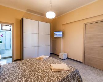 Il giardino degli ulivi - Santa Maria Coghinas - Bedroom