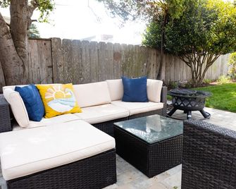 Seacliff Casa - a cozy beach bungalow - Aptos - Terasa