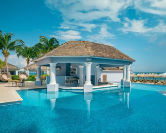 Joia Rose Hall by Iberostar - Bahía Montego - Piscina