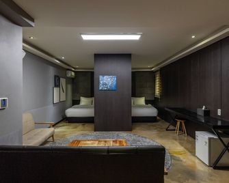 Icheon Boutique Xym - Inchon