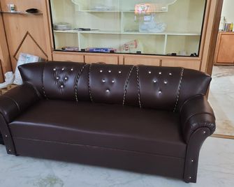 3 Bhk Apt Conveniently Located Nearby Banjara Hills, Jubilee Hills, Ameerpet - حيدر أباد - غرفة معيشة