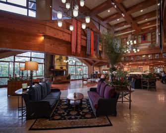 The Forest Lodge at Camp John Hay - Baguio - Lobby