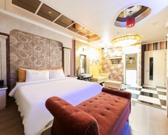 Suncheon Rubens - Suncheon - Bedroom