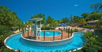 Beaches Negril Resort & Spa - Negril - Piscina