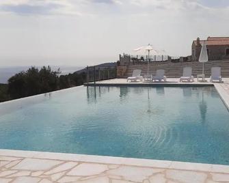 Koukouri Village - Mina - Pool