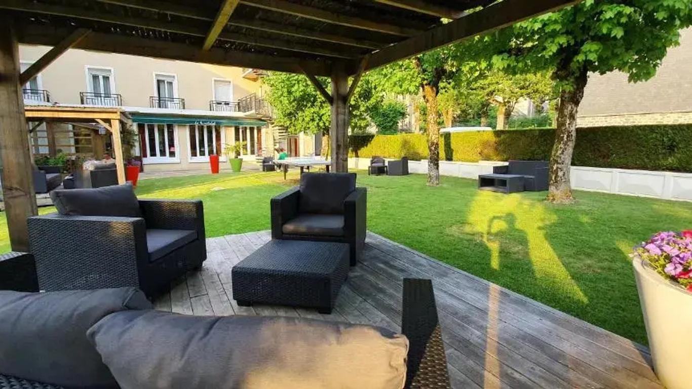 أوتل لو كاستليت