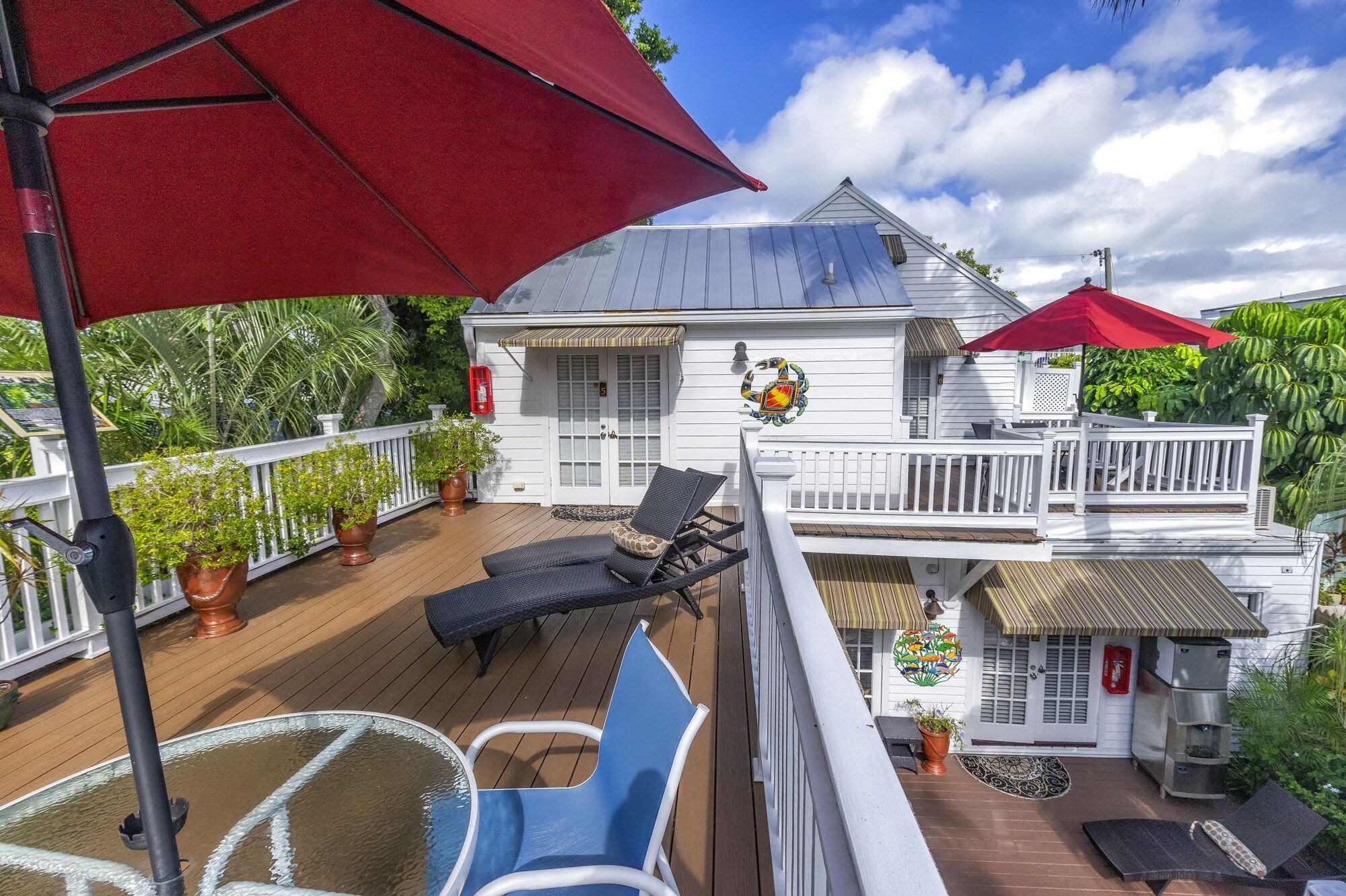 Seascape Tropical Inn - Adult Exclusive - קי ווסט - מרפסת