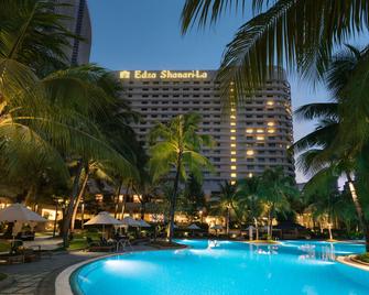 Edsa Shangri-La, Manila - Pasig - Building