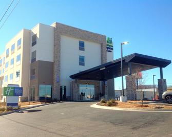 Holiday Inn Express & Suites Tahlequah - Tahlequah - Gebäude