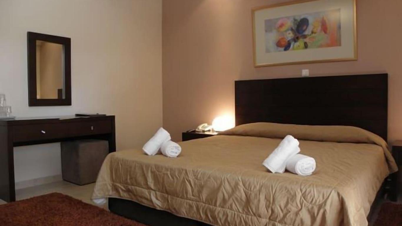 Ahilion Hotel