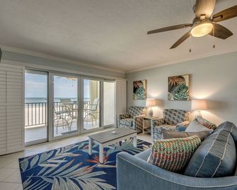 Pelican Watch #205 - Serene Beach-front Condo with Luxe Amenities! - Fort Myers Beach - Sala de estar