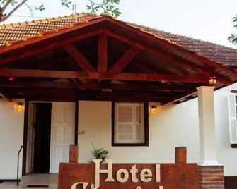 Hotel Germânico - Agudo - Building