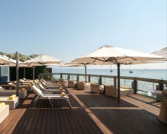 Villa Miraé by Inwood Hotels - Cap d'Antibes - Antibes - Patio