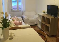 Apartments and Rooms Katija & Egon - Korčula - Living room