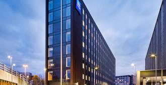 ibis budget Manchester Airport - Manchester - Building