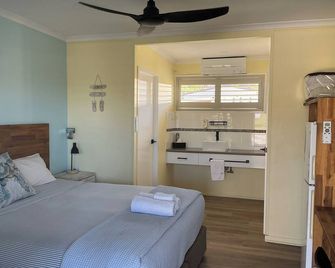 Moore Park Beach Inn - Bargara