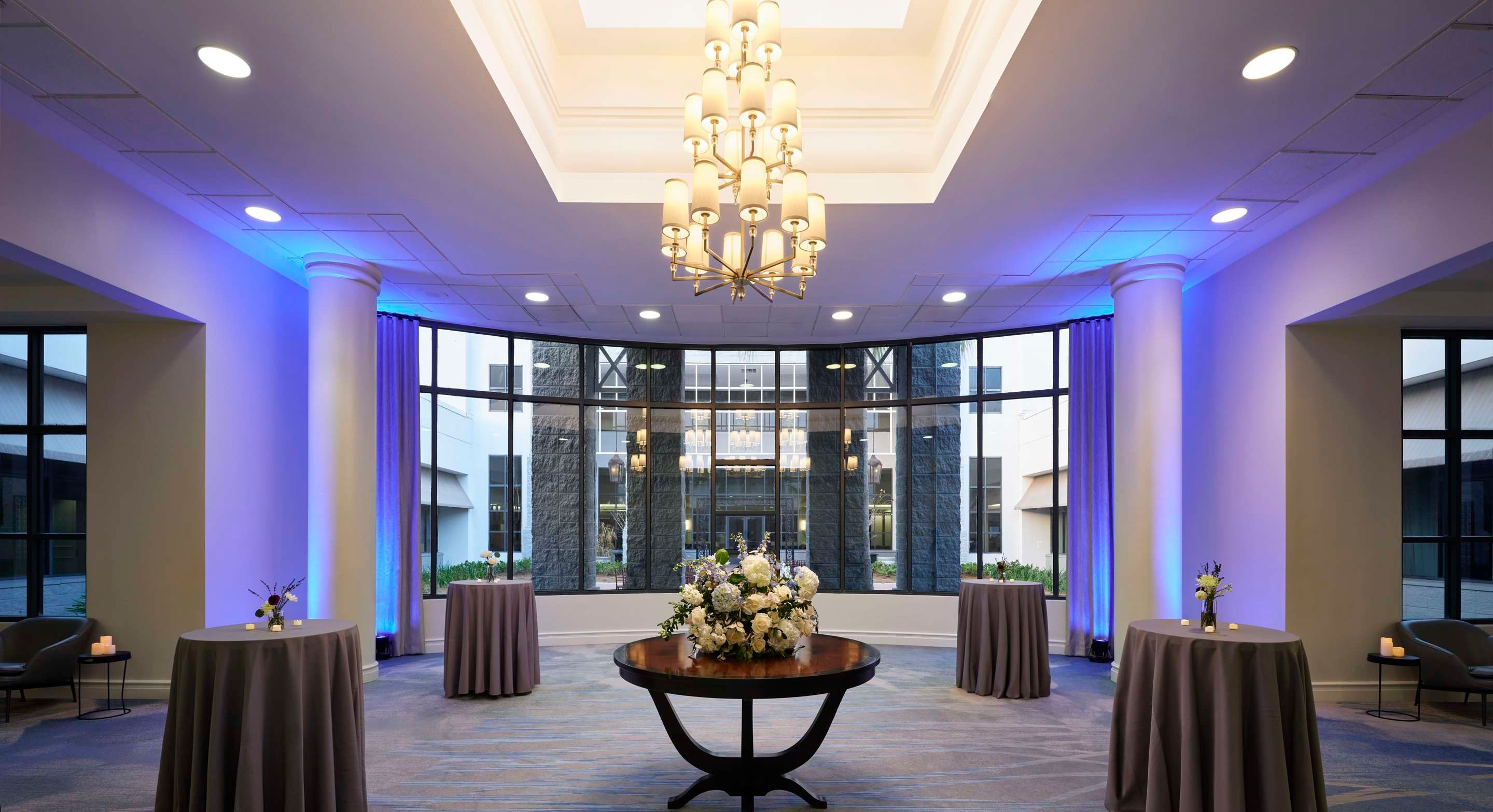 Hilton New Orleans Airport thumbnail 2