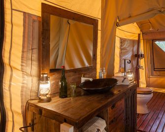 Baobab Tented Camp - Tarangire National Park - Baño