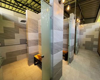 The Wild Khao Yai - Muak Lek - Bathroom