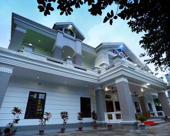 Novem Inn & Holidays - Sylhet - Building