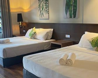 Arwana Beachfront Resort - Pulau Besar - Pulau Perhentian Besar - Bedroom