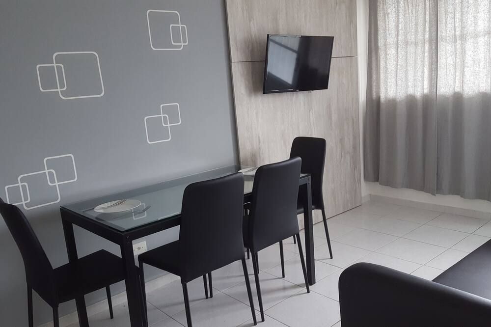 Cozy apartment. Sleeps up to 4 people. - São Paulo - Comedor