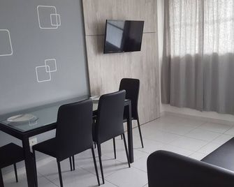 Cozy apartment. Sleeps up to 4 people. - São Paulo - Comedor