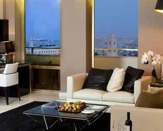 Leonardo Plaza Hotel Jerusalem - Jerusalem - Living room