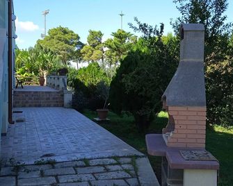 B&B Le Due Cisterne di Vizzino Gianna - Vernole - Außenansicht