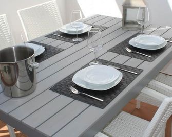 Beautiful 2 bedroom apart, near beach, a. a., parking, elevator, VFT / CA / 04787 - Conil de la Frontera - Dining room