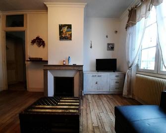 Joli appartement meublé - Paray-le-Monial - Living room