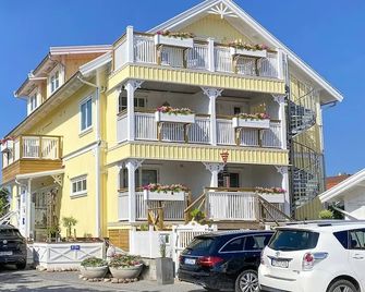 Skaftoe Hotell Villa Loenndal, Grundsund - Grundsund - Edificio