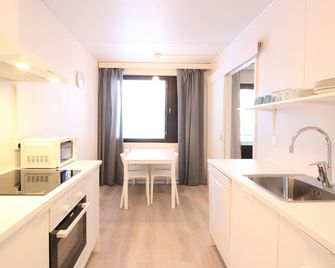 Forenom Serviced Apartments Hämeenlinna Katuma 1 - Hämeenlinna - Küche