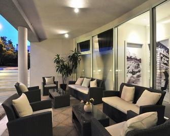 Apartments & Rooms Lavandula Exclusive - Zadar - Patio